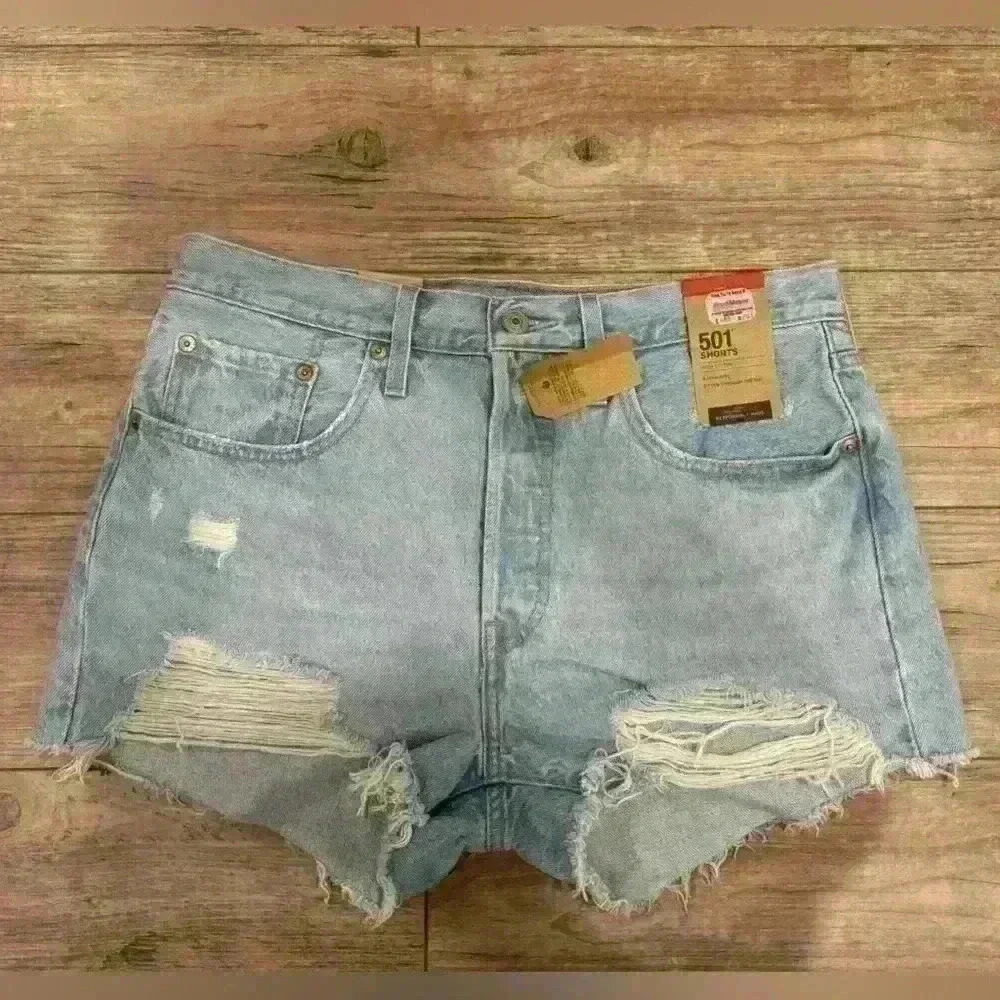 NEW Levi’s 501 Original Fit High-Rise Women’s Jean Shorts